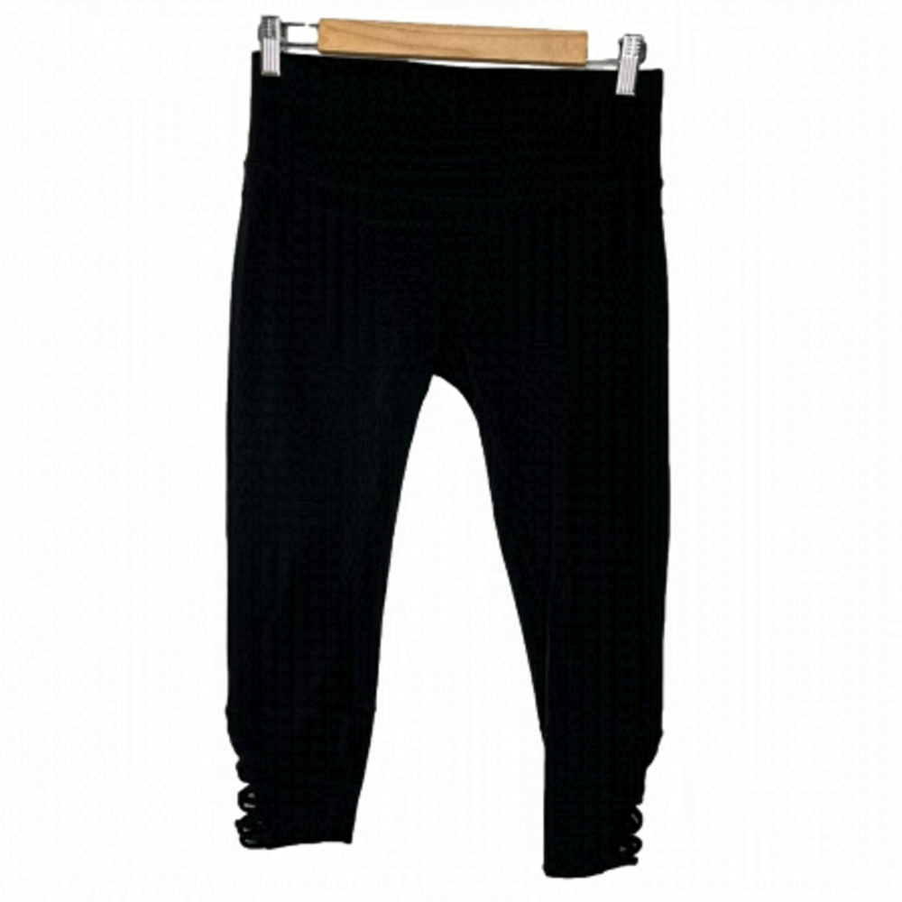 Prana Womens Black Cropped Legging Size Small Mid Rise Lace Up Detail Yoga Gym